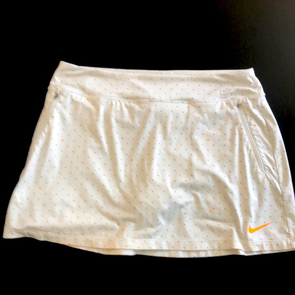 Nike golf skirt size medium